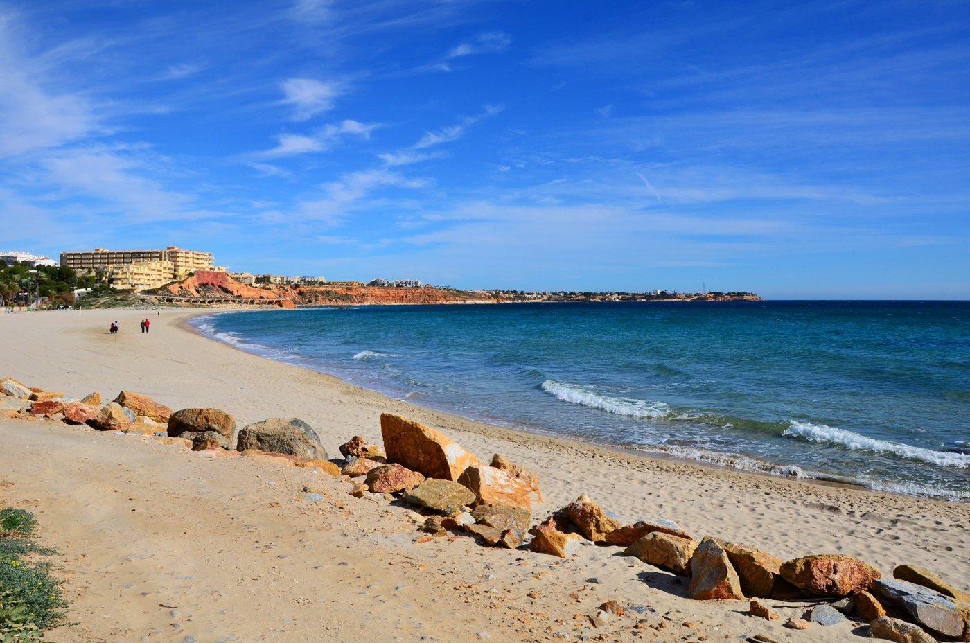For sale of villa in Orihuela Costa