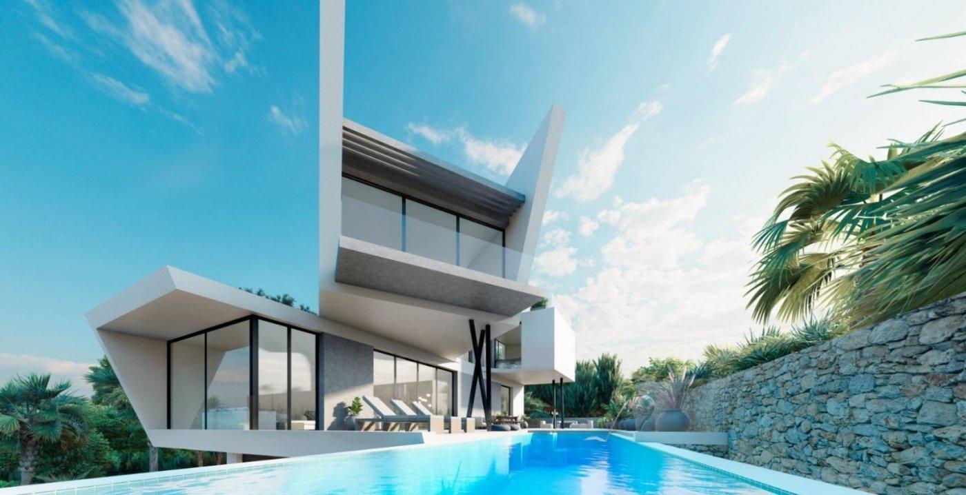 For sale of villa in Orihuela Costa