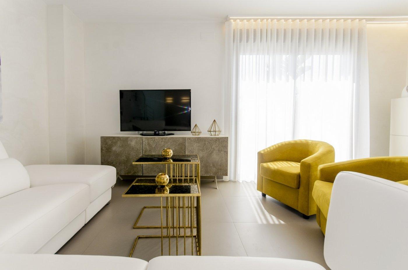For sale of villa in Orihuela Costa
