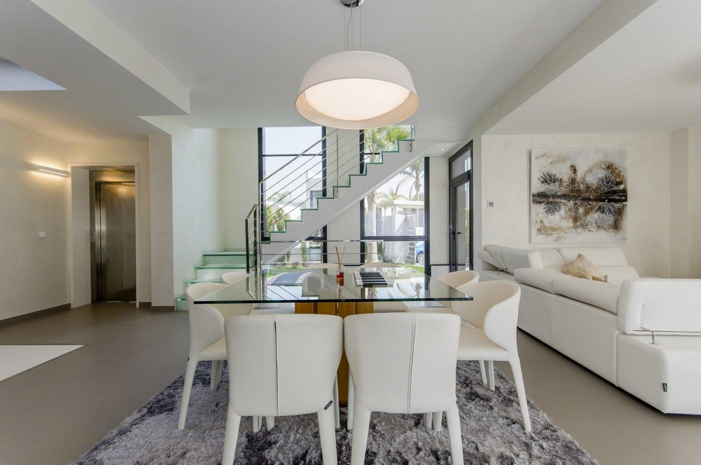 For sale of villa in Orihuela Costa