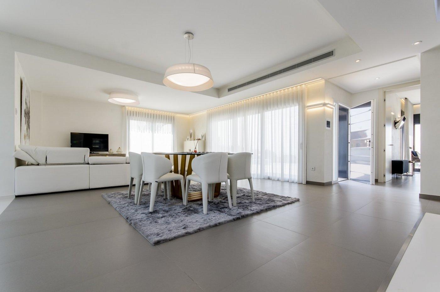 For sale of villa in Orihuela Costa