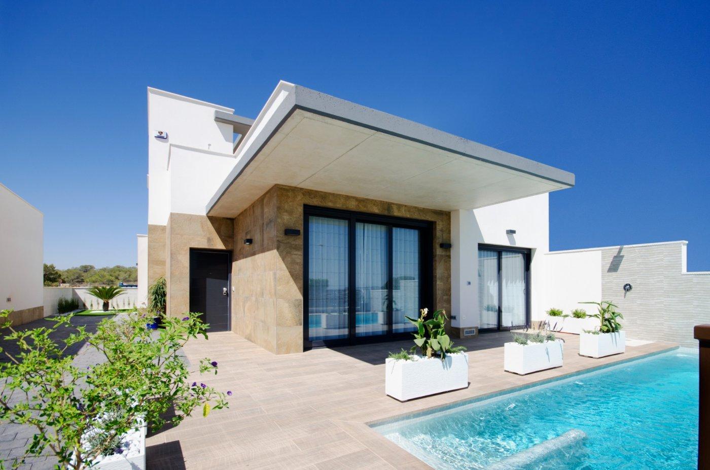 For sale of villa in San Miguel de Salinas