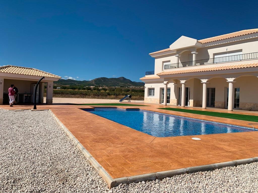 Venta de villa en Pinoso
