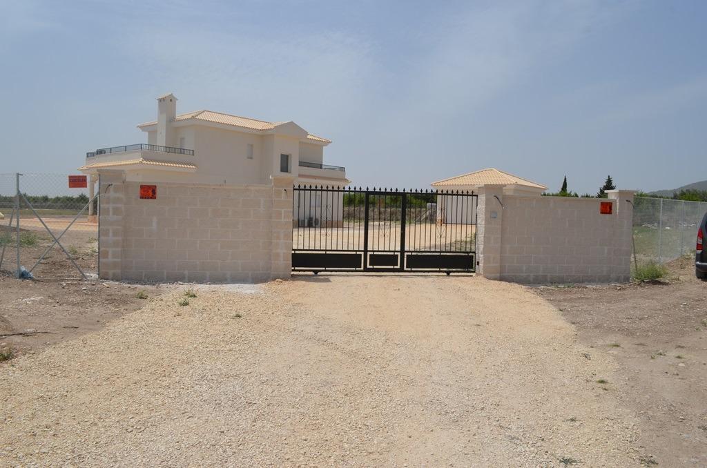 Venta de villa en Pinoso