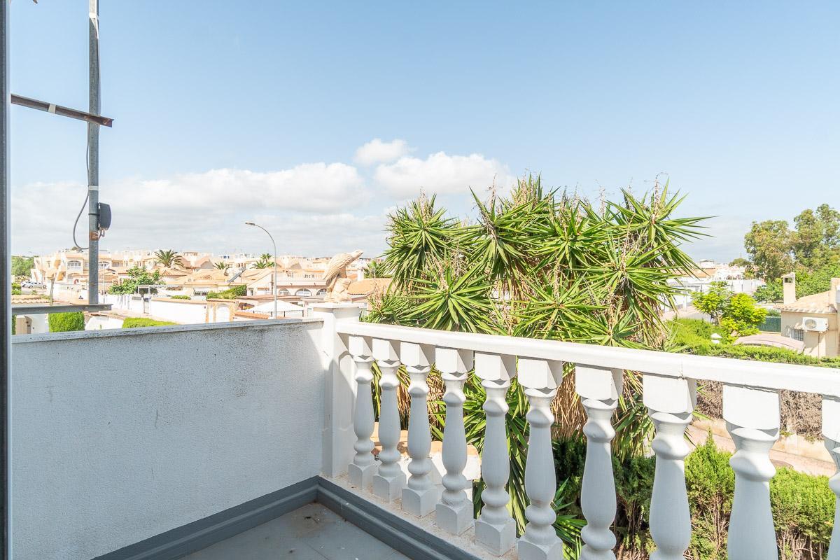 Venta de villa en Orihuela Costa