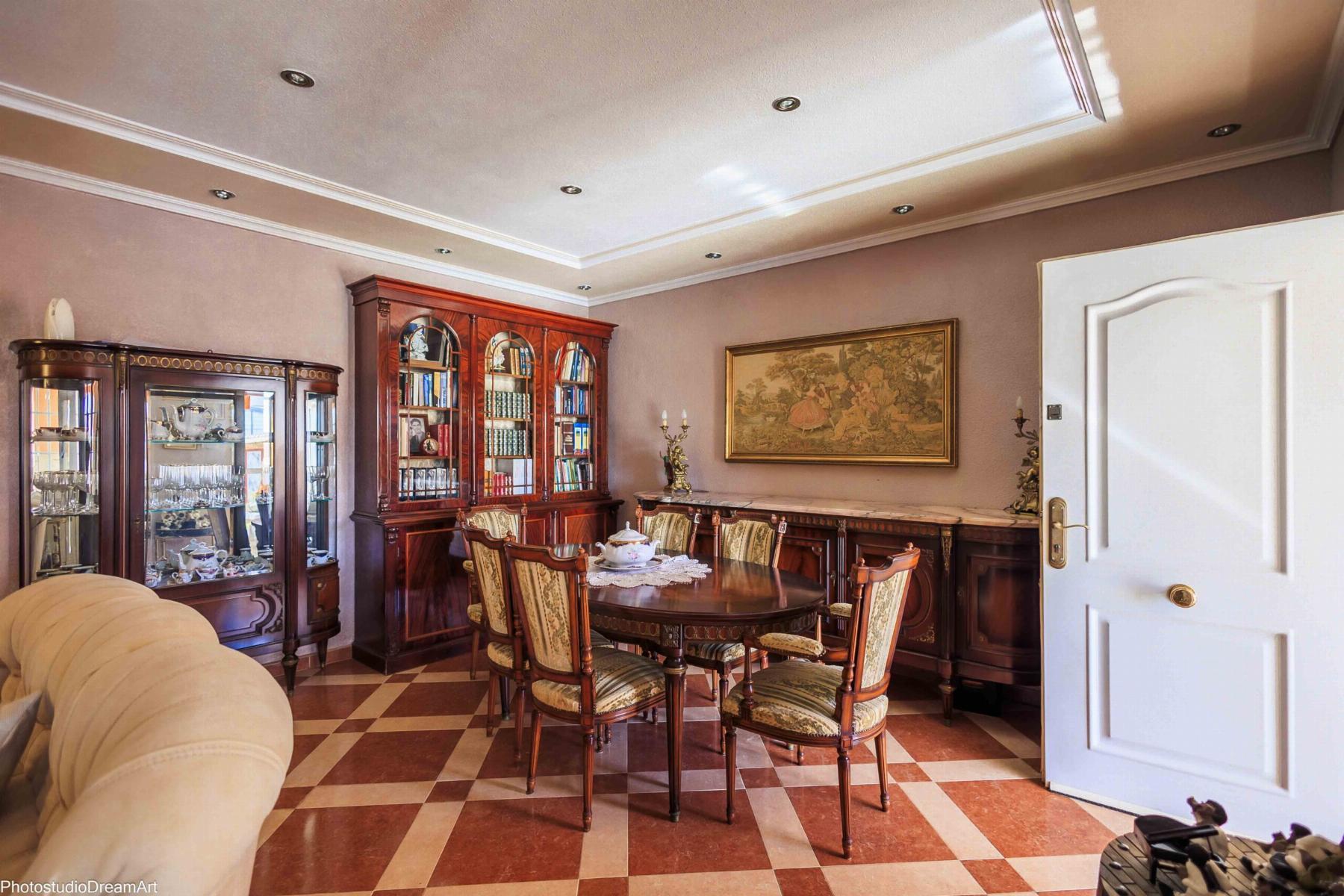 Venta de chalet en Orihuela Costa