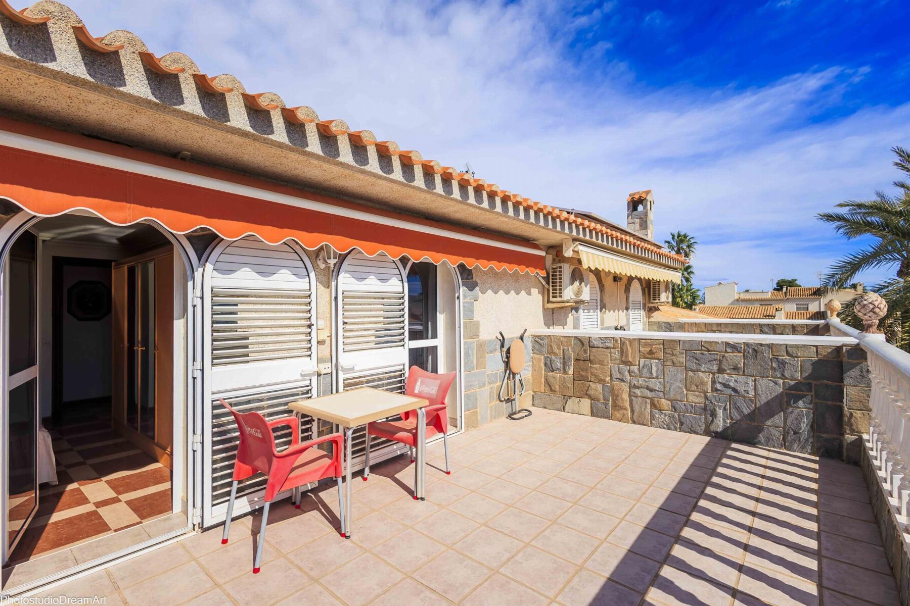 Venta de chalet en Orihuela Costa