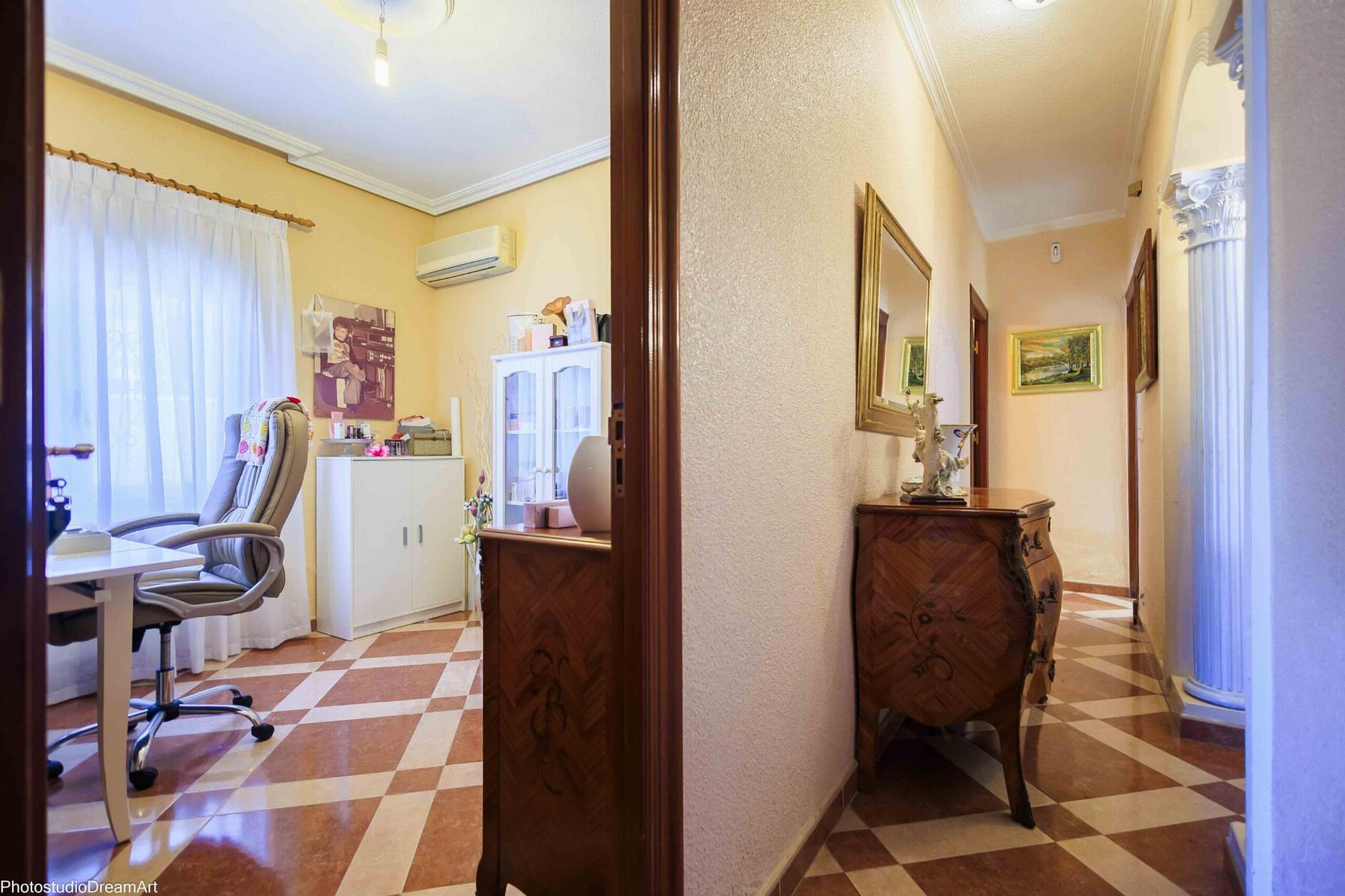 Venta de chalet en Orihuela Costa