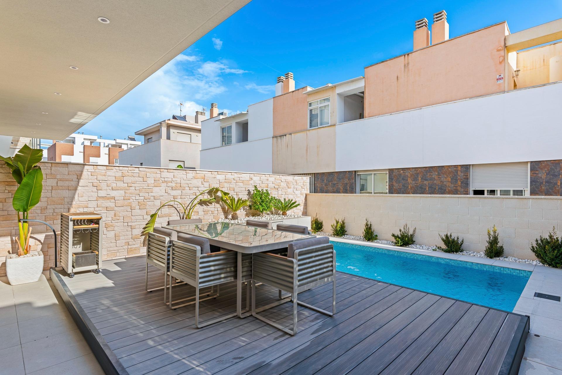 Venta de villa en Guardamar del Segura