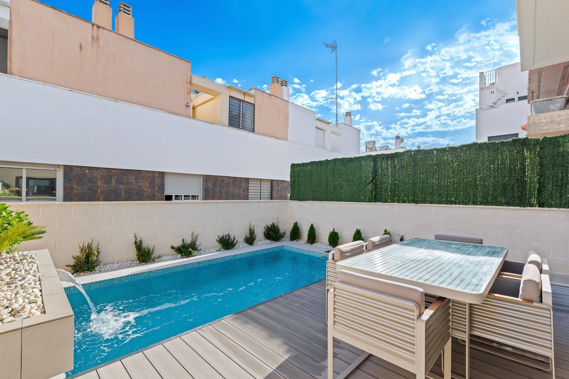 Venta de villa en Guardamar del Segura