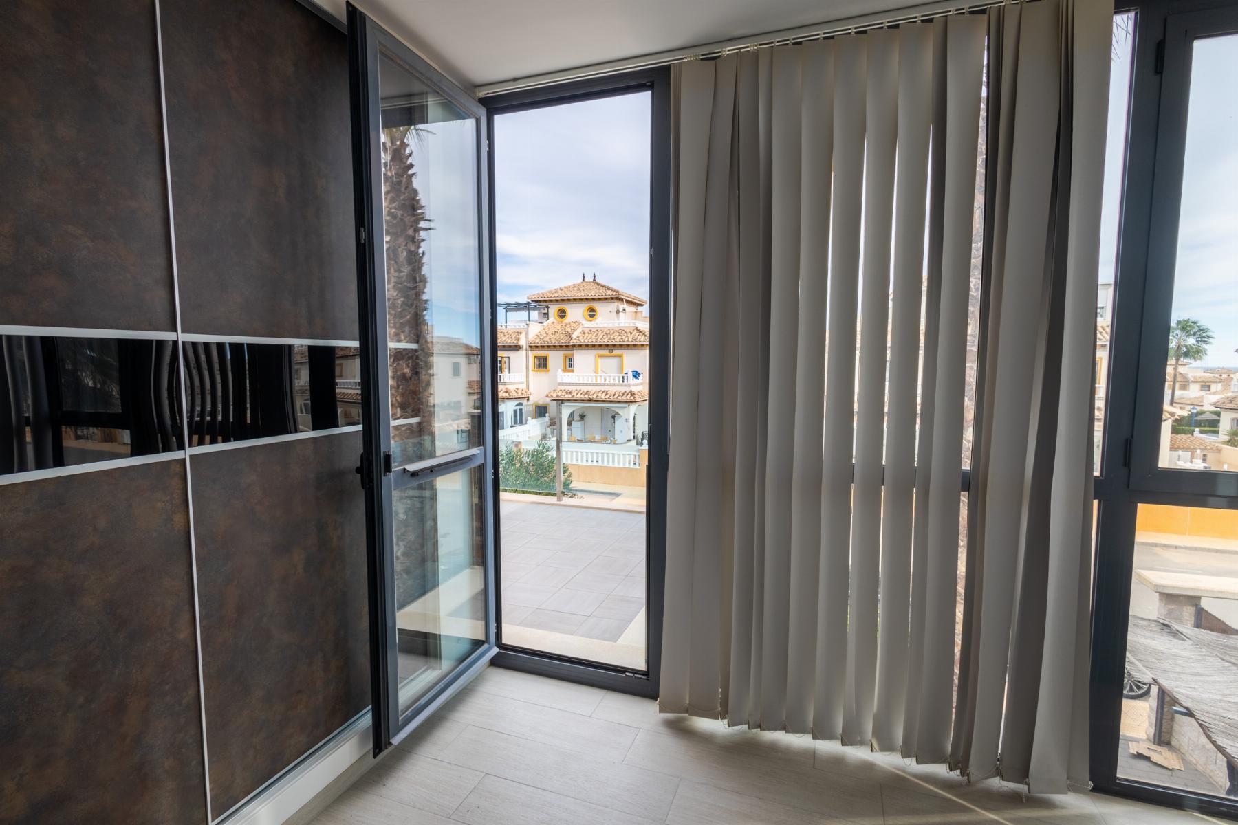 For sale of duplex in Orihuela Costa