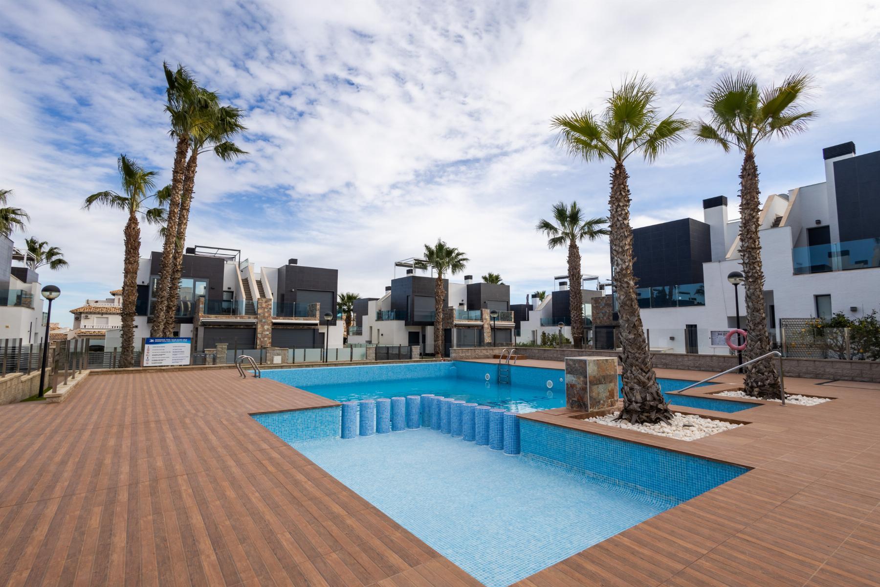 For sale of duplex in Orihuela Costa