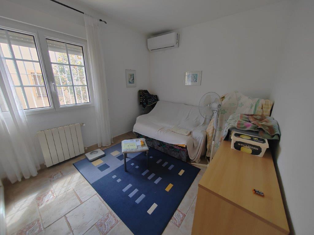 For sale of villa in Orihuela Costa