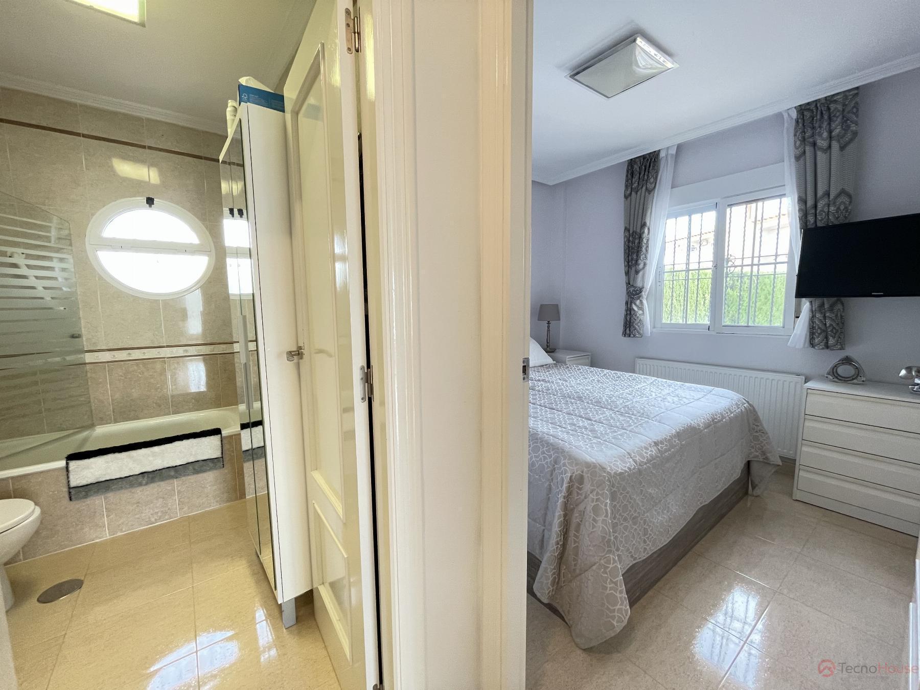 For sale of chalet in Orihuela Costa