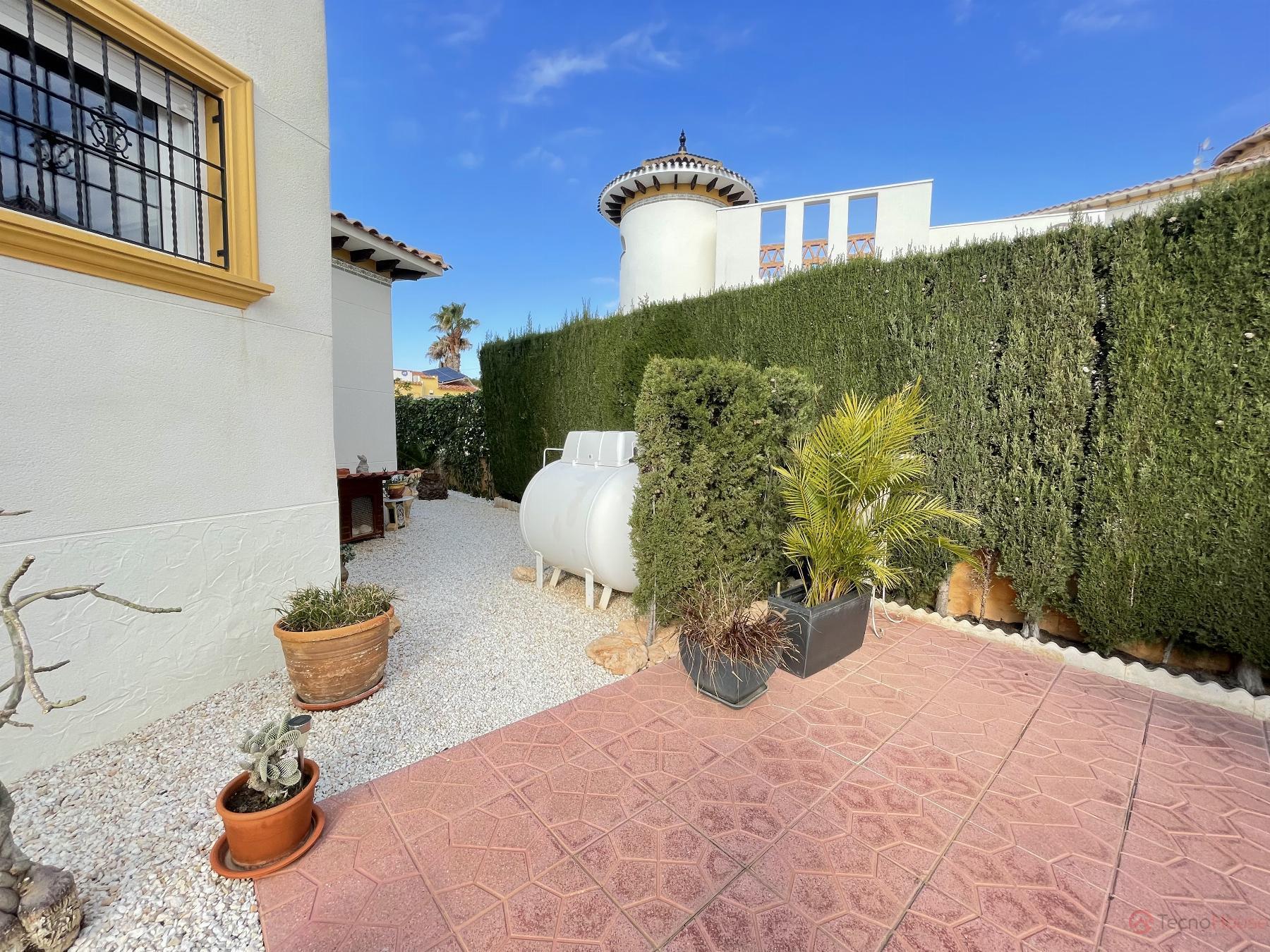 For sale of chalet in Orihuela Costa