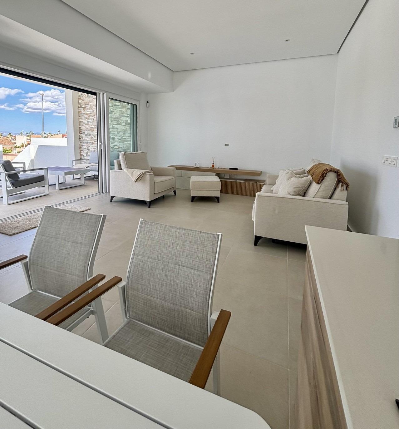 For sale of villa in Benijofar