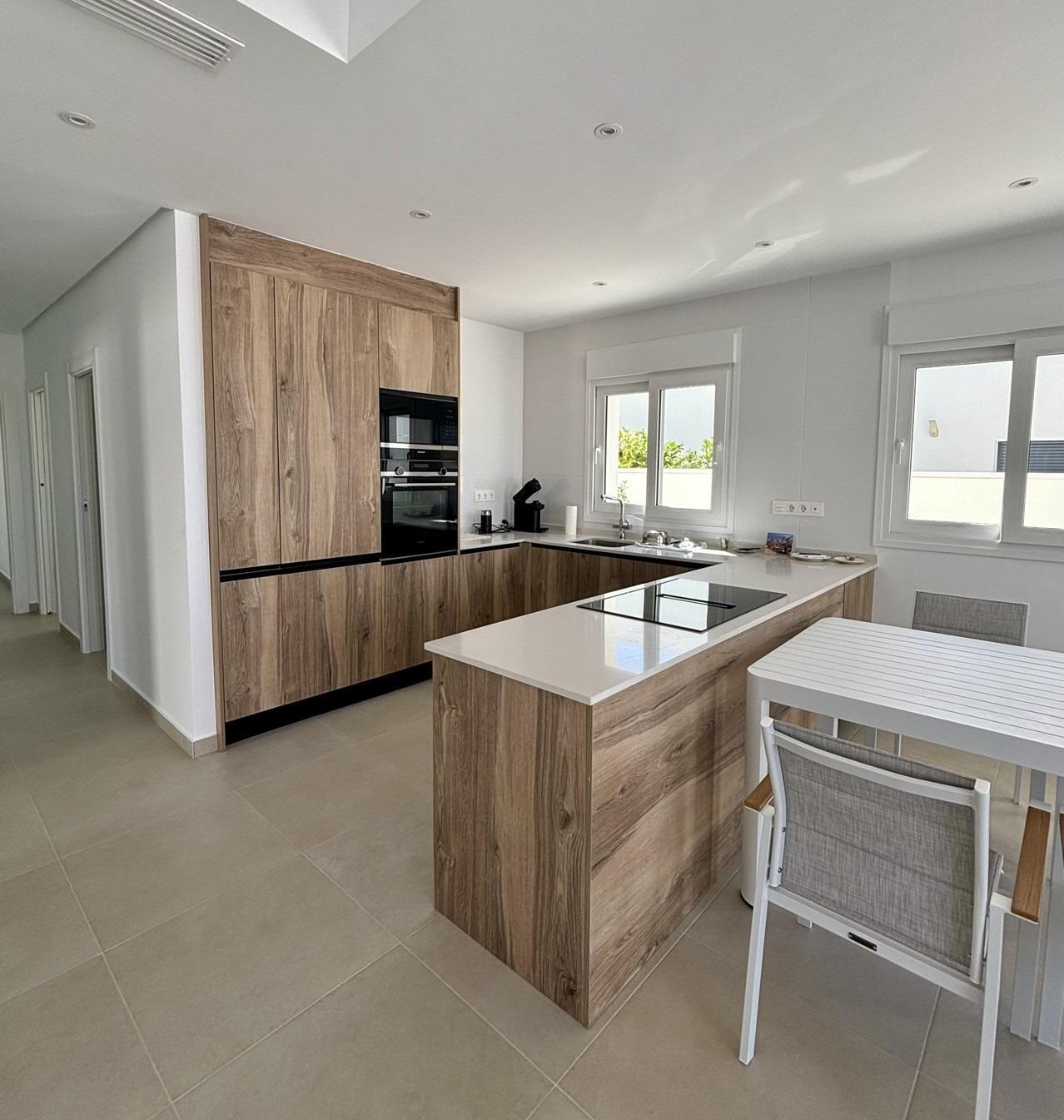 For sale of villa in Benijofar