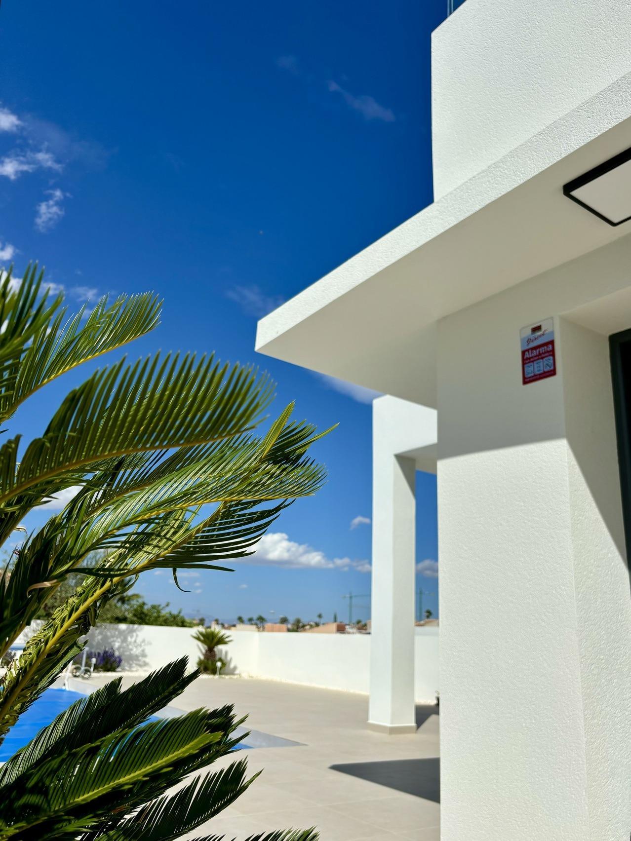 For sale of villa in Benijofar
