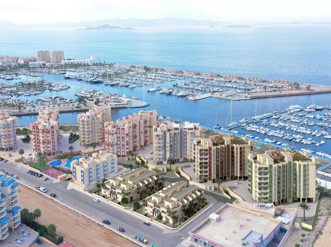 For sale of apartment in La Manga del Mar Menor