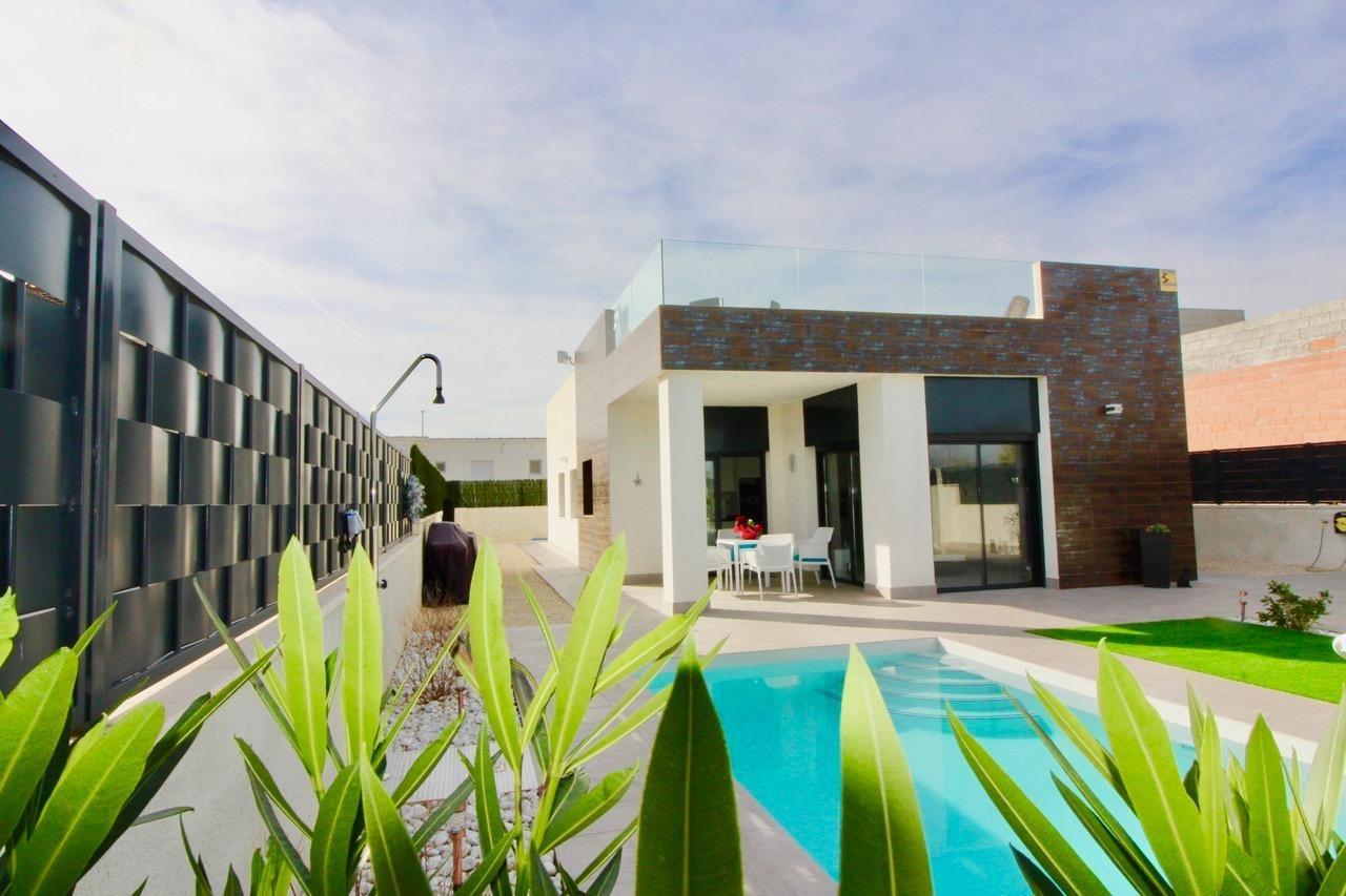 For sale of villa in Pinoso