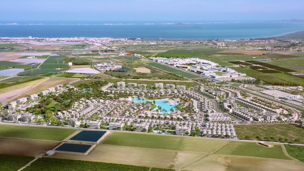 For sale of villa in Los Alcazares