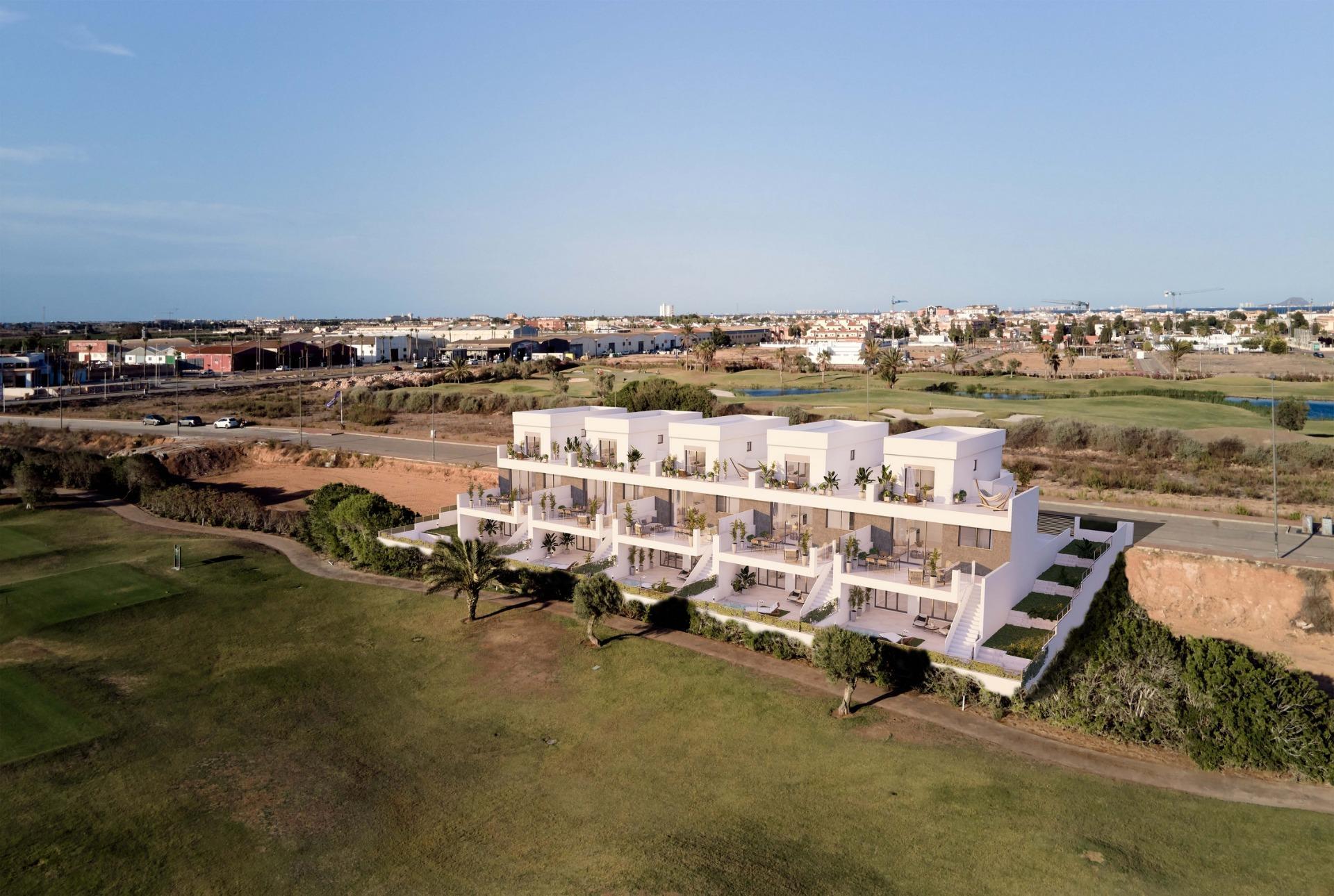 For sale of villa in Los Alcazares