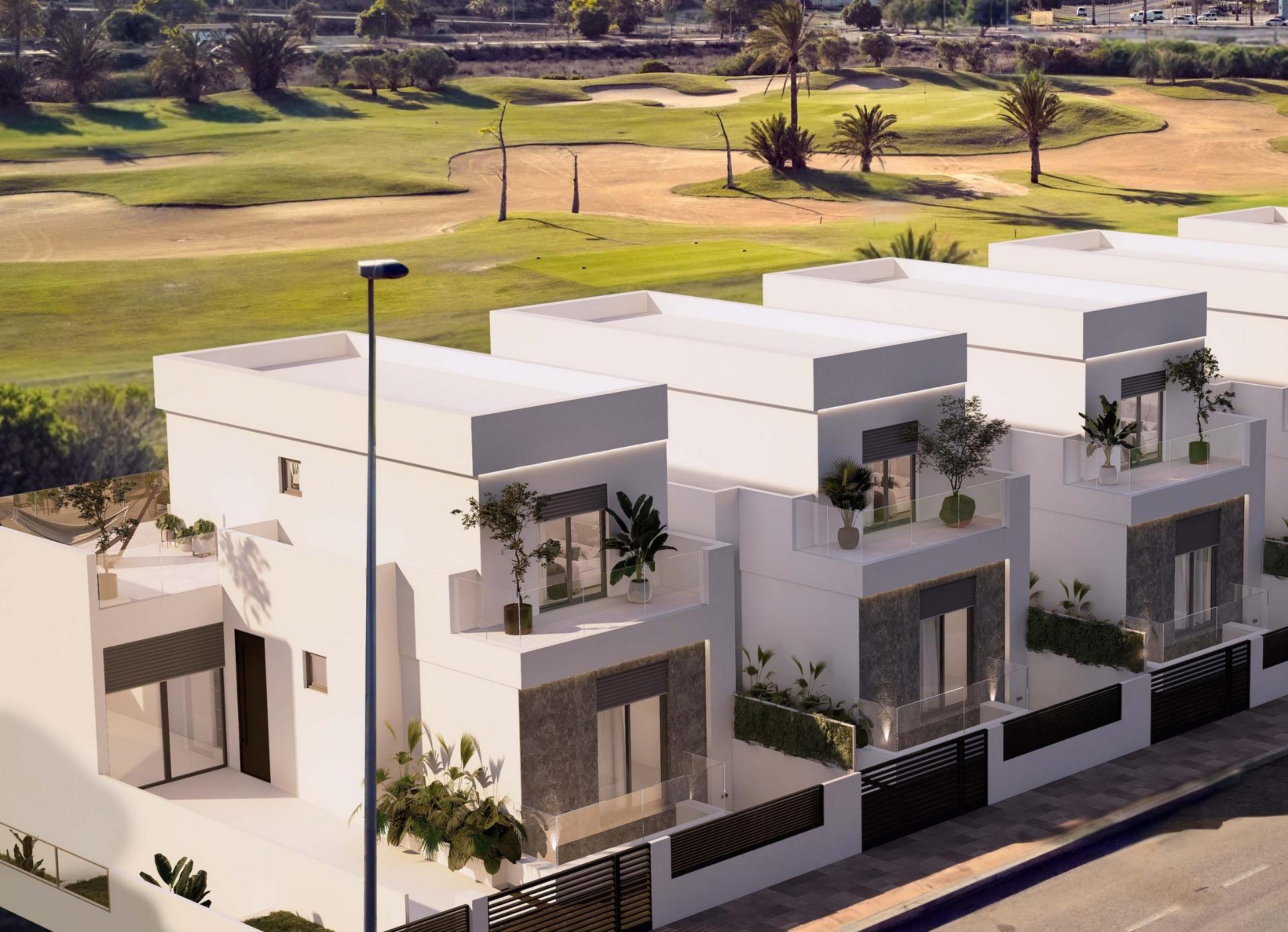For sale of villa in Los Alcazares