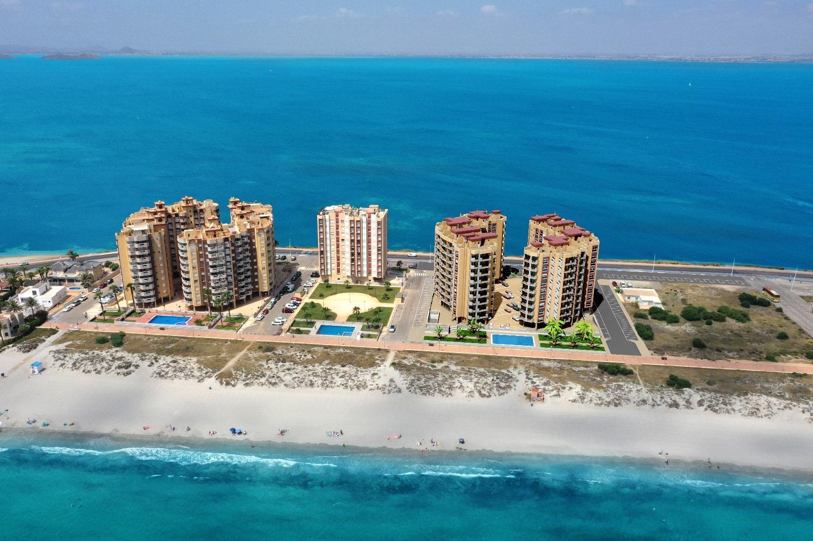 For sale of apartment in La Manga del Mar Menor