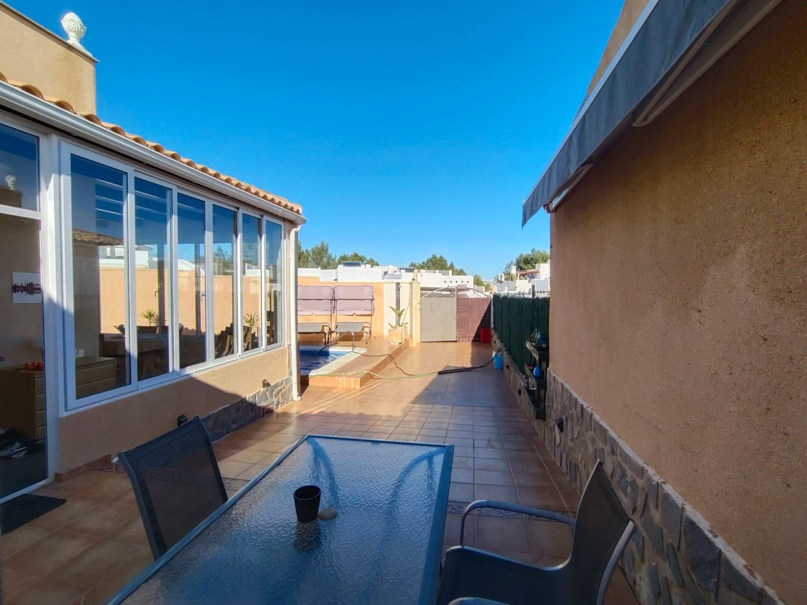 Venta de chalet en Orihuela Costa