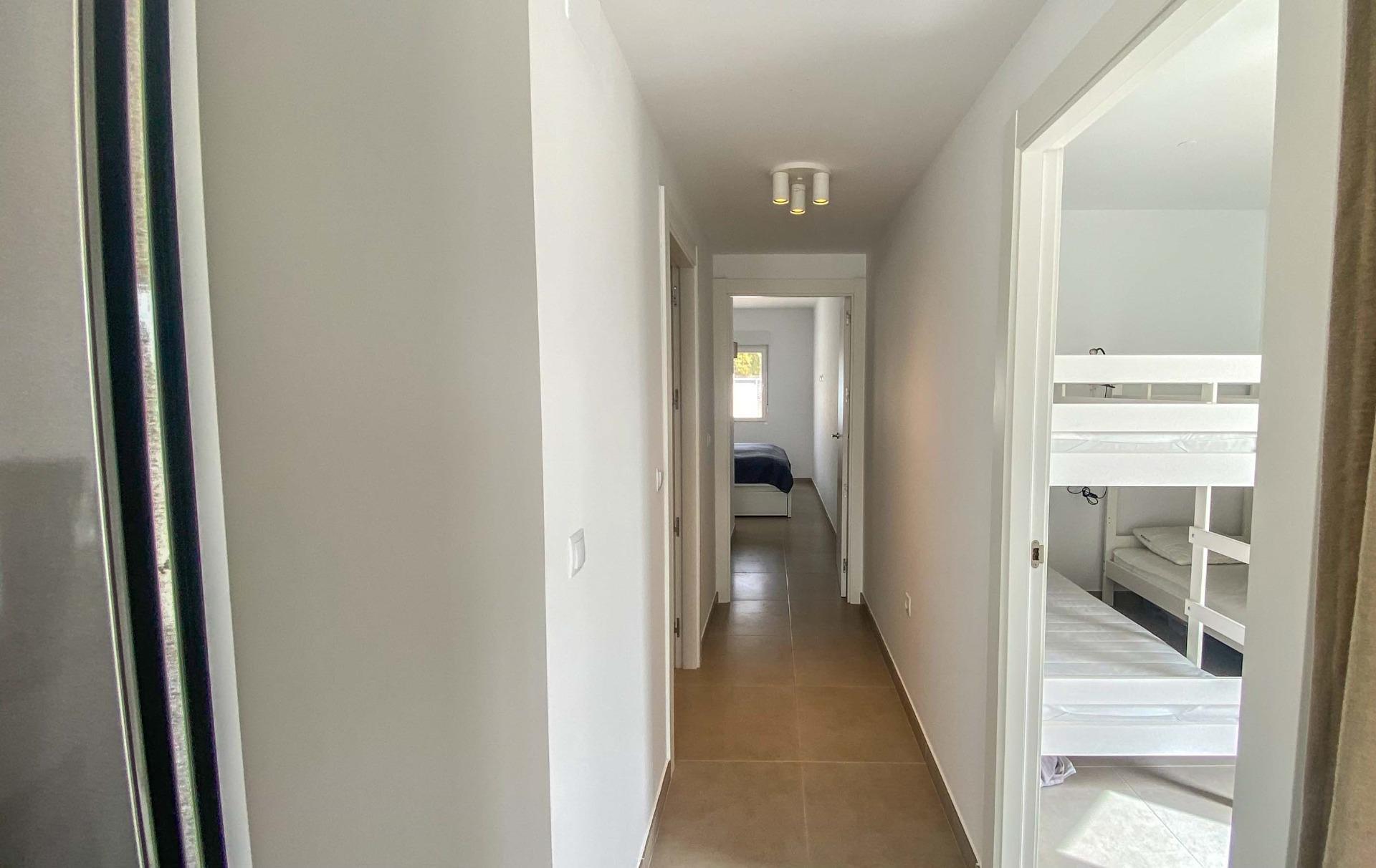 For sale of villa in Los Alcazares