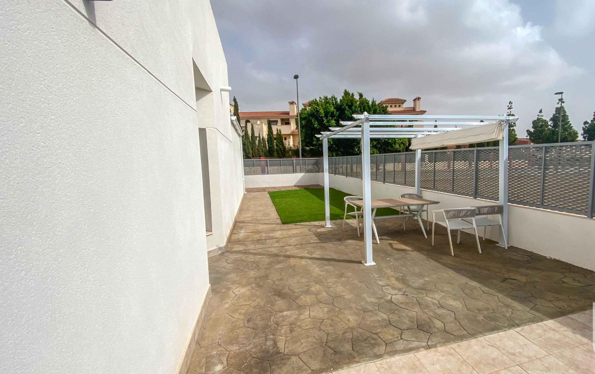 For sale of villa in Los Alcazares