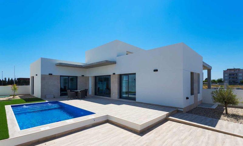 For sale of villa in Daya Nueva