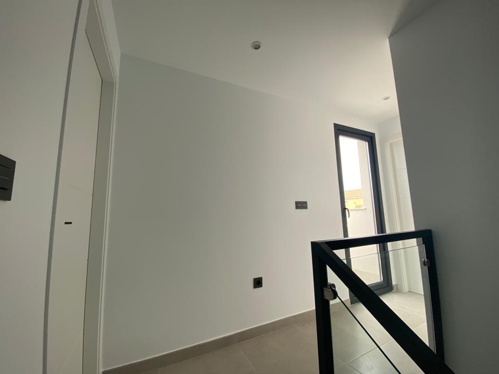 Venta de villa en Los Alcazares