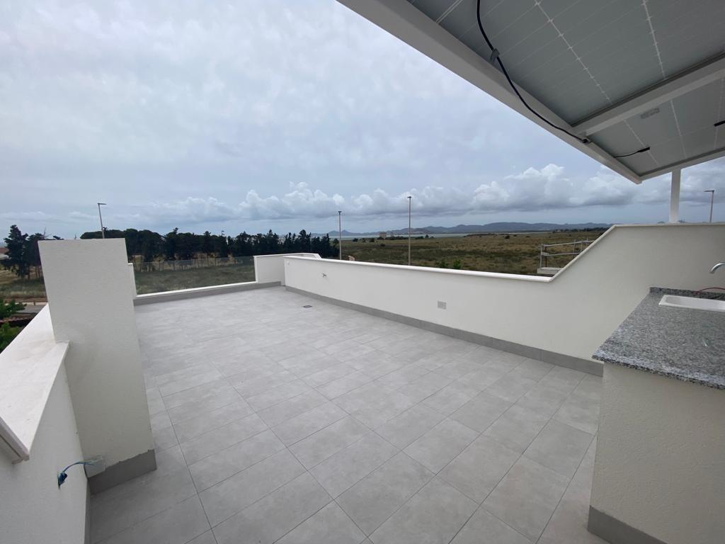 Venta de villa en Los Alcazares