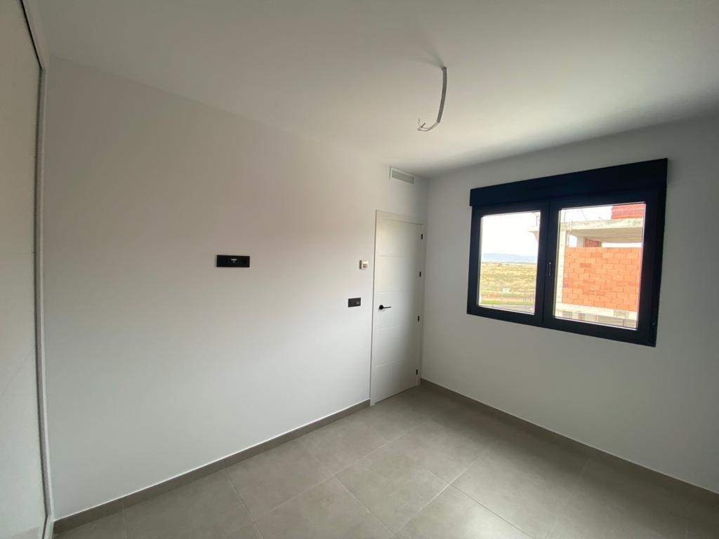 Venta de villa en Los Alcazares