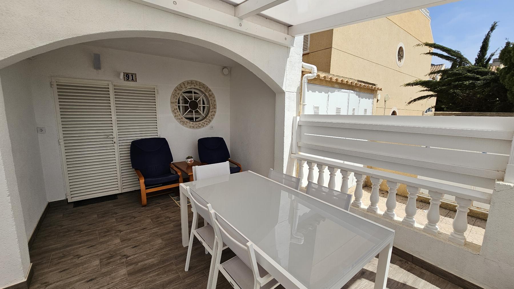 For sale of bungalow in Guardamar del Segura