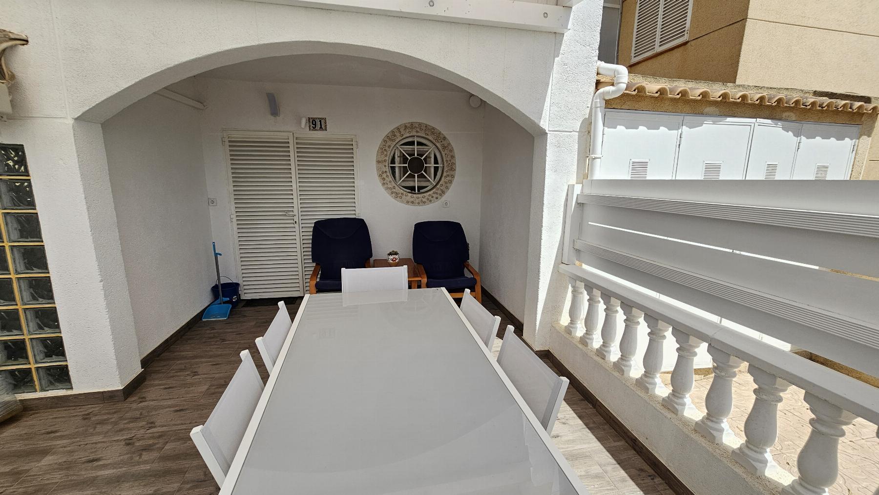 For sale of bungalow in Guardamar del Segura