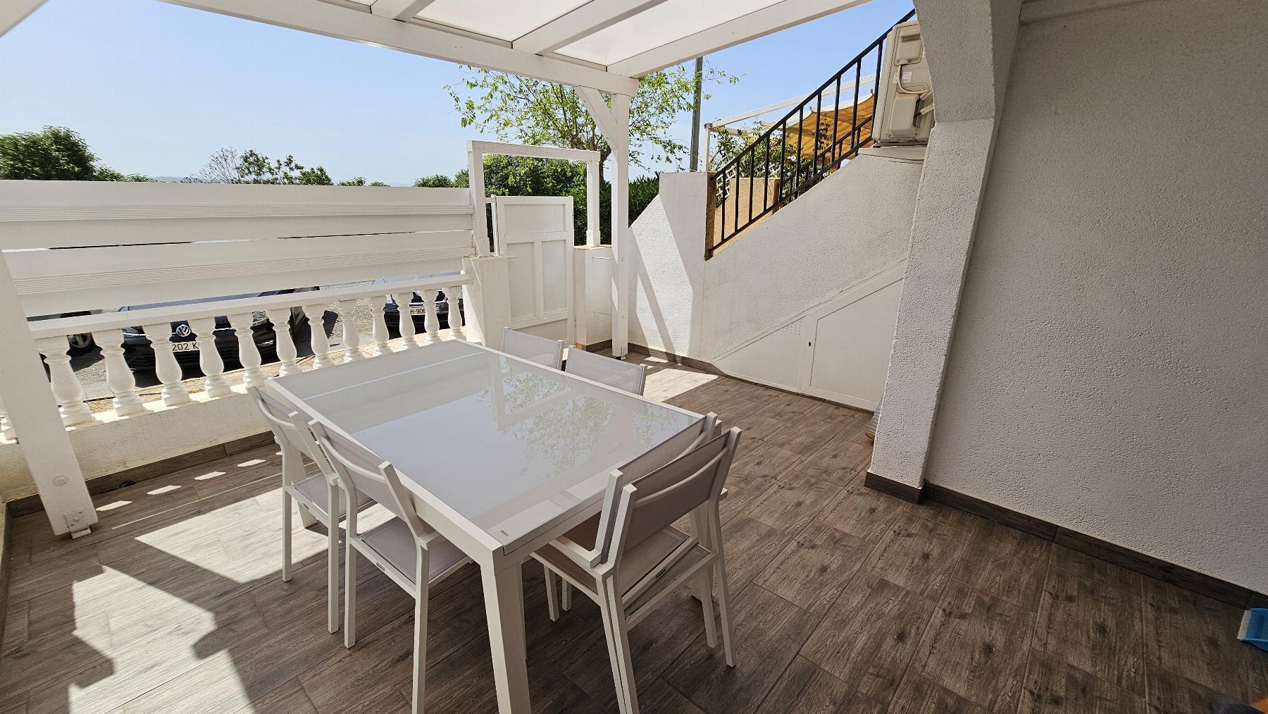 For sale of bungalow in Guardamar del Segura