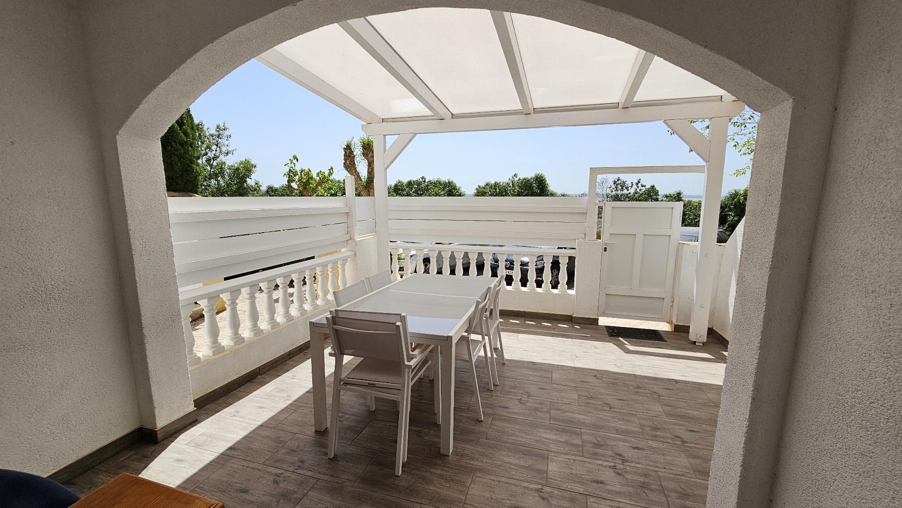 For sale of bungalow in Guardamar del Segura