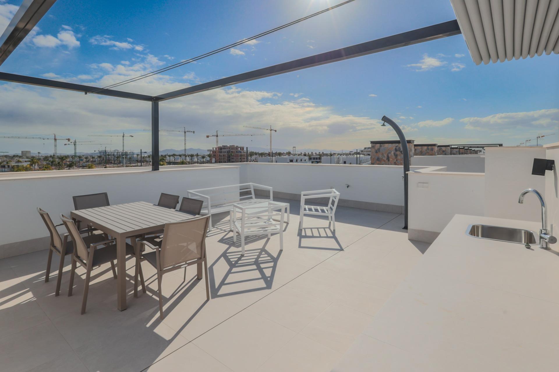For sale of villa in Los Alcazares