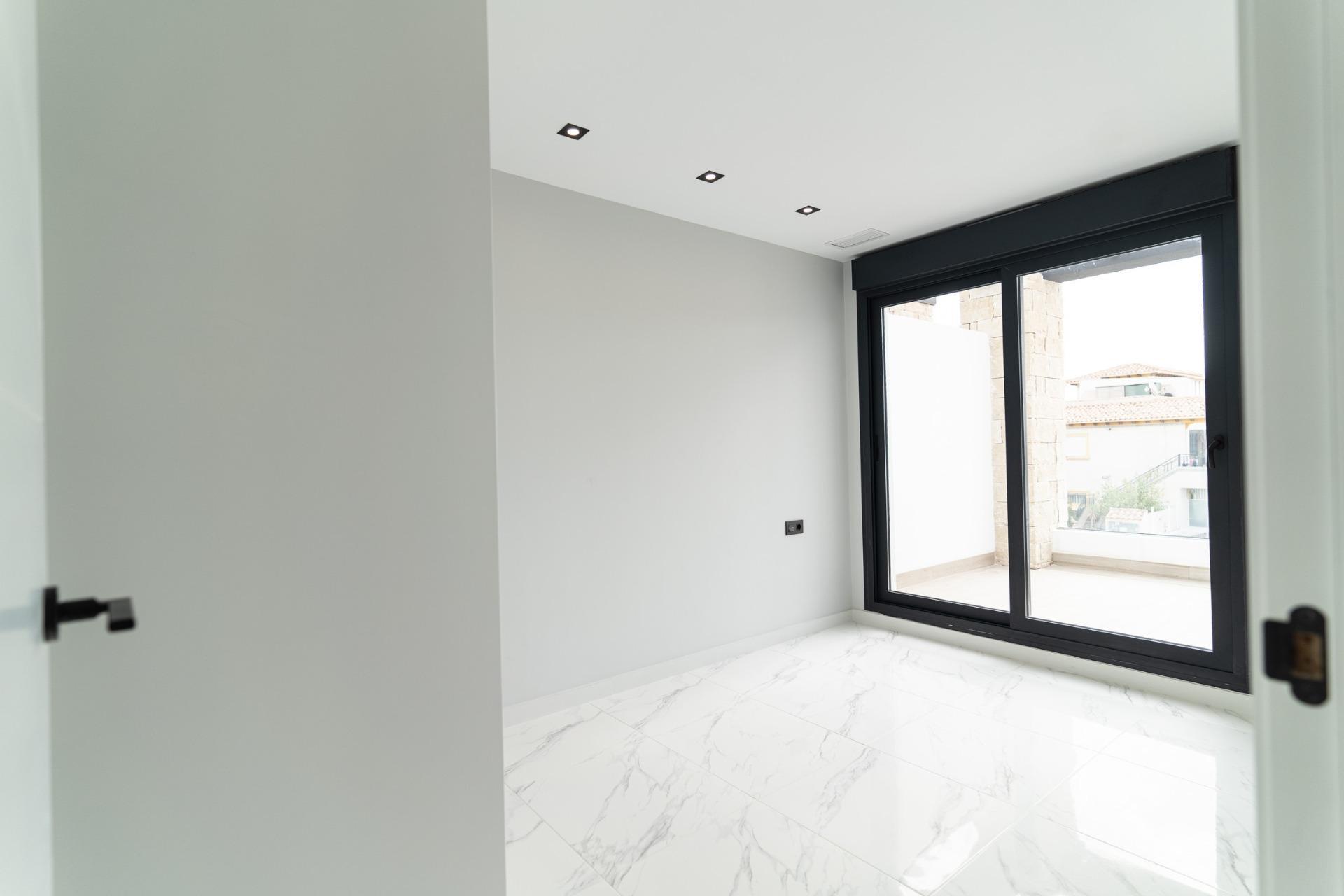 Venta de villa en Orihuela Costa