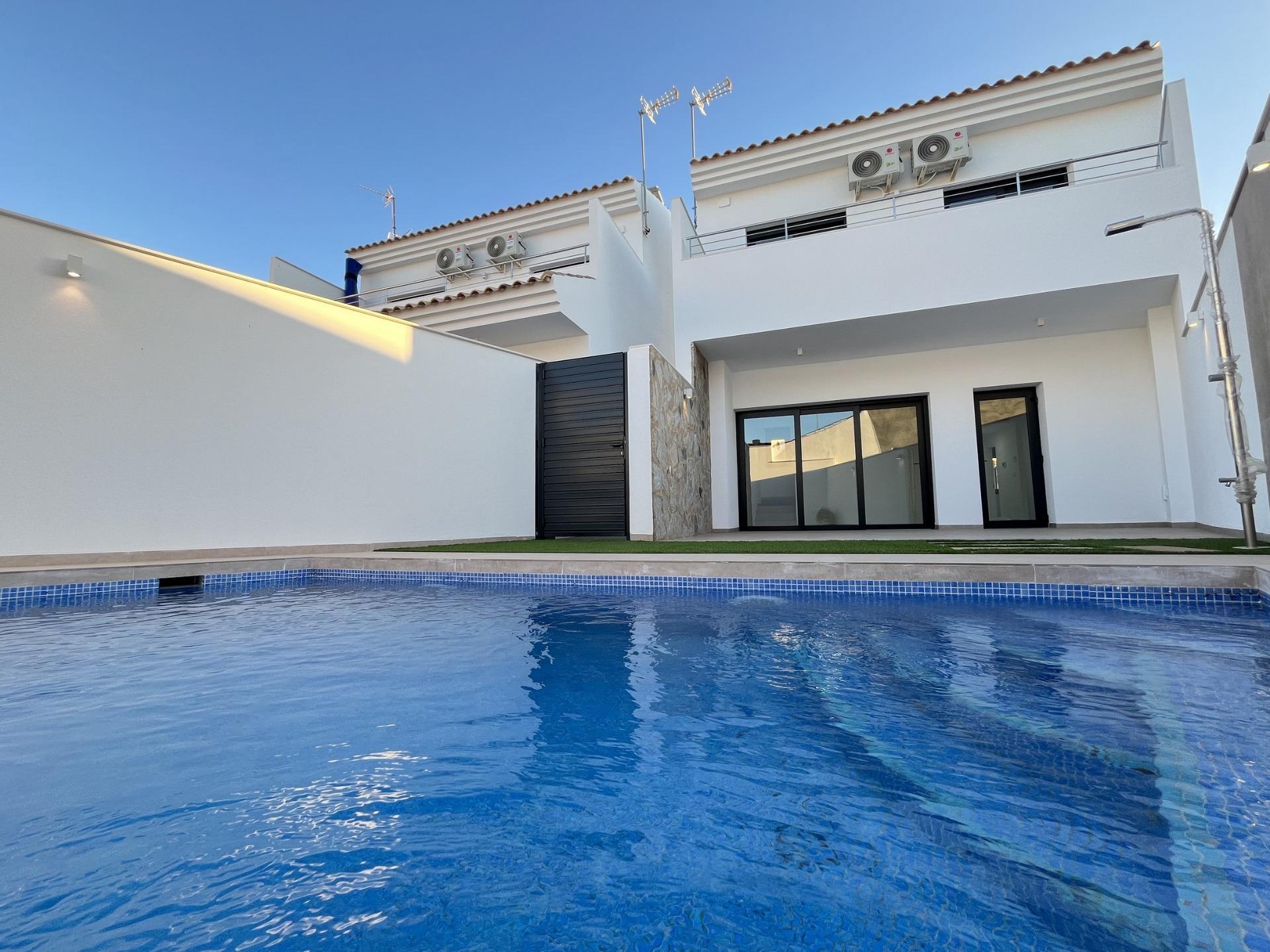 For sale of villa in San Pedro del Pinatar