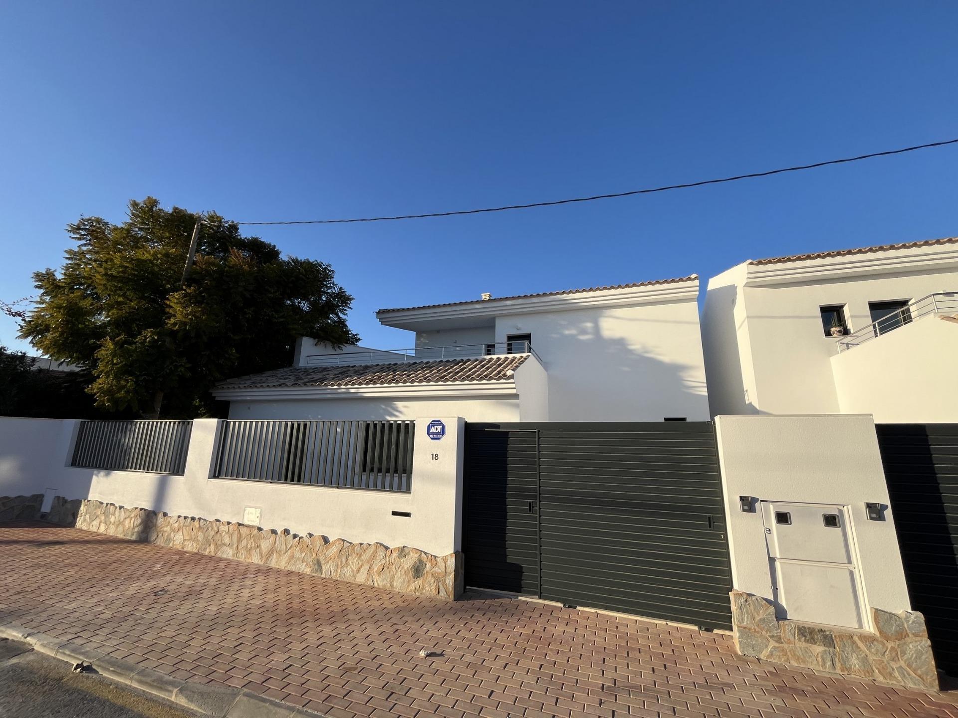 Venta de villa en San Pedro del Pinatar