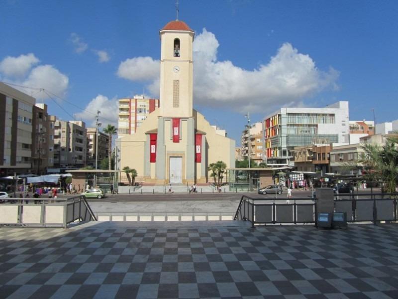 For sale of apartment in Guardamar del Segura