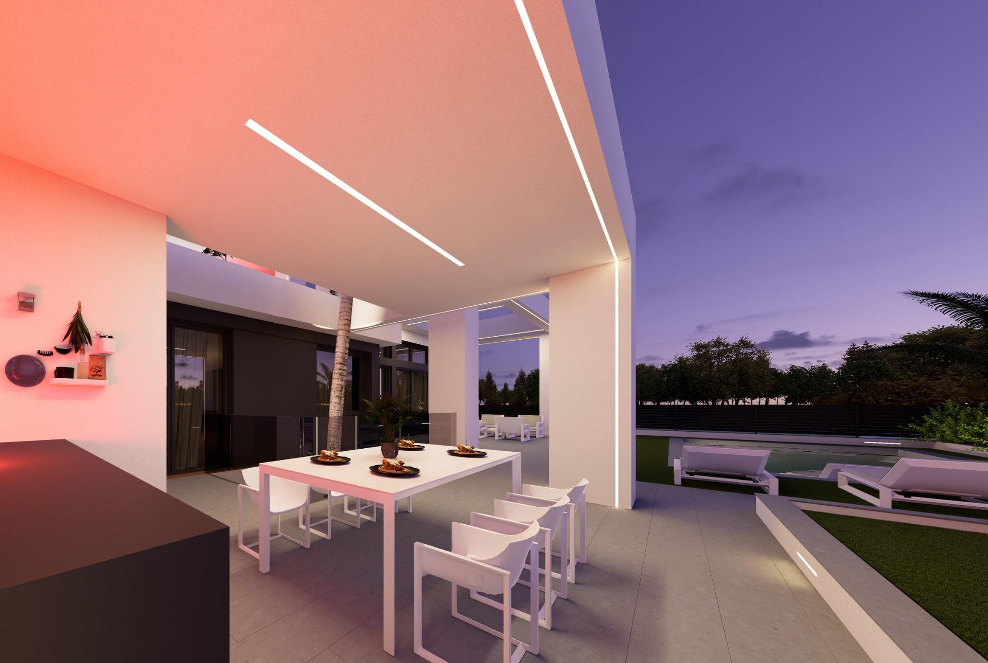 For sale of villa in Los Alcazares