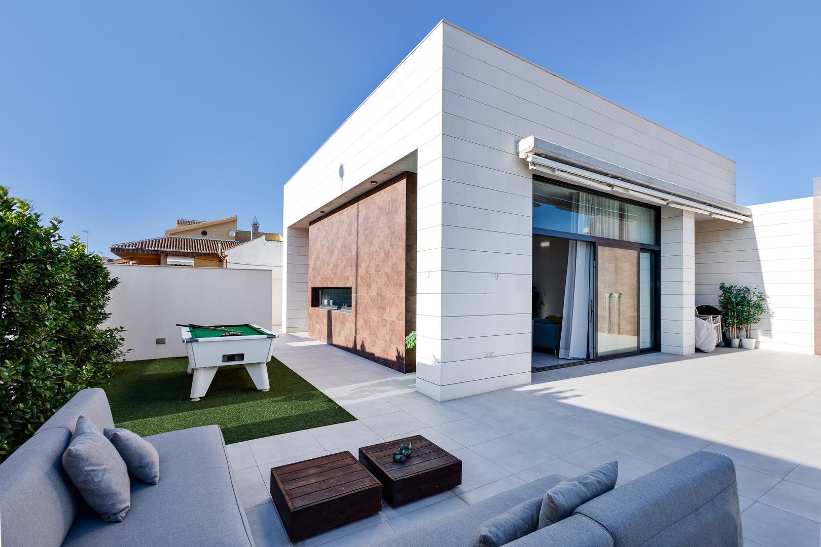 For sale of villa in Pilar de La Horadada