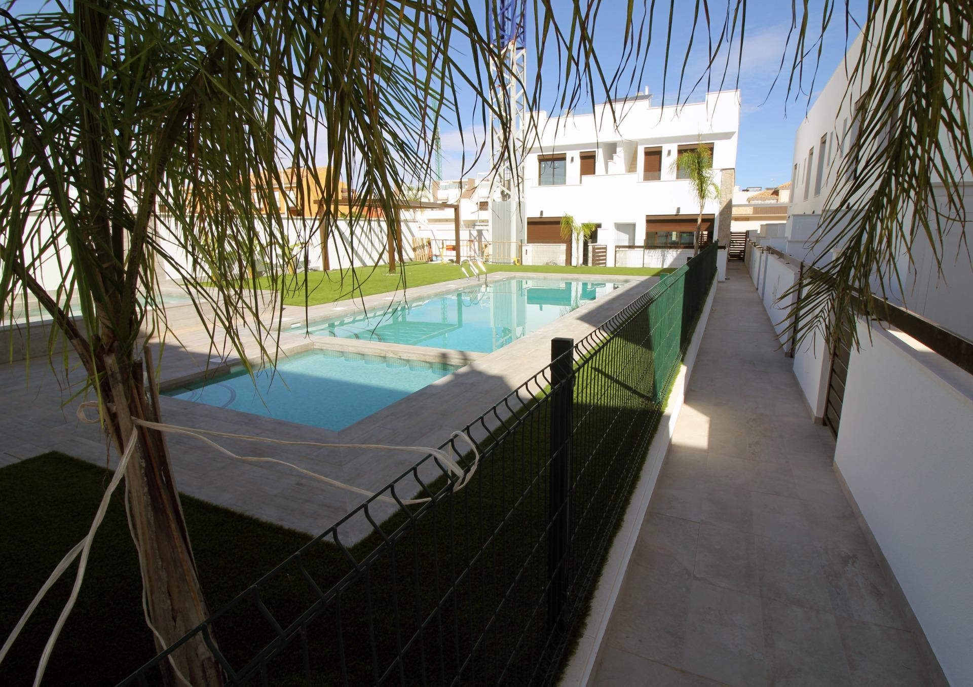 For sale of villa in Pilar de La Horadada