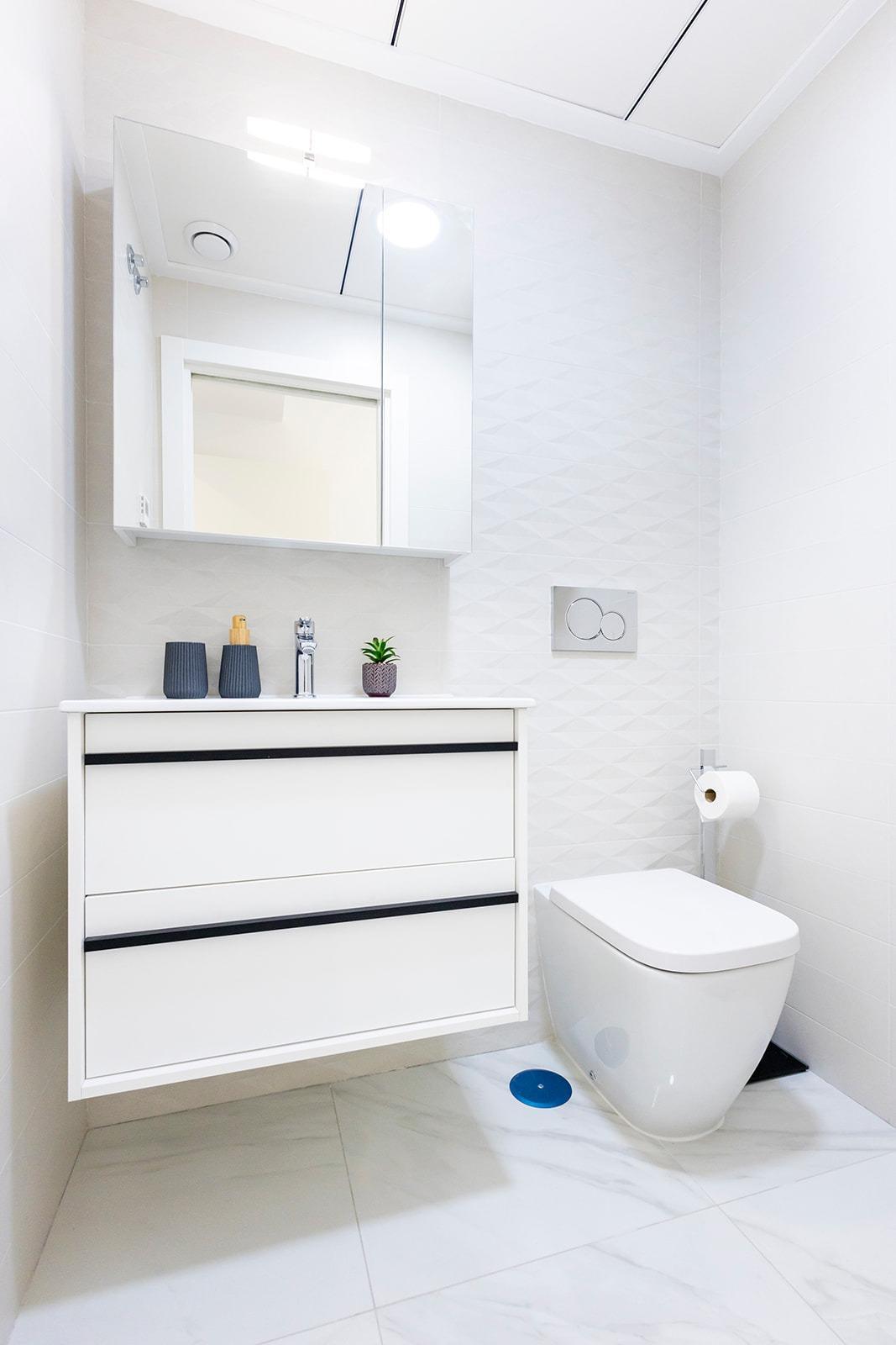 For sale of apartment in Jacarilla