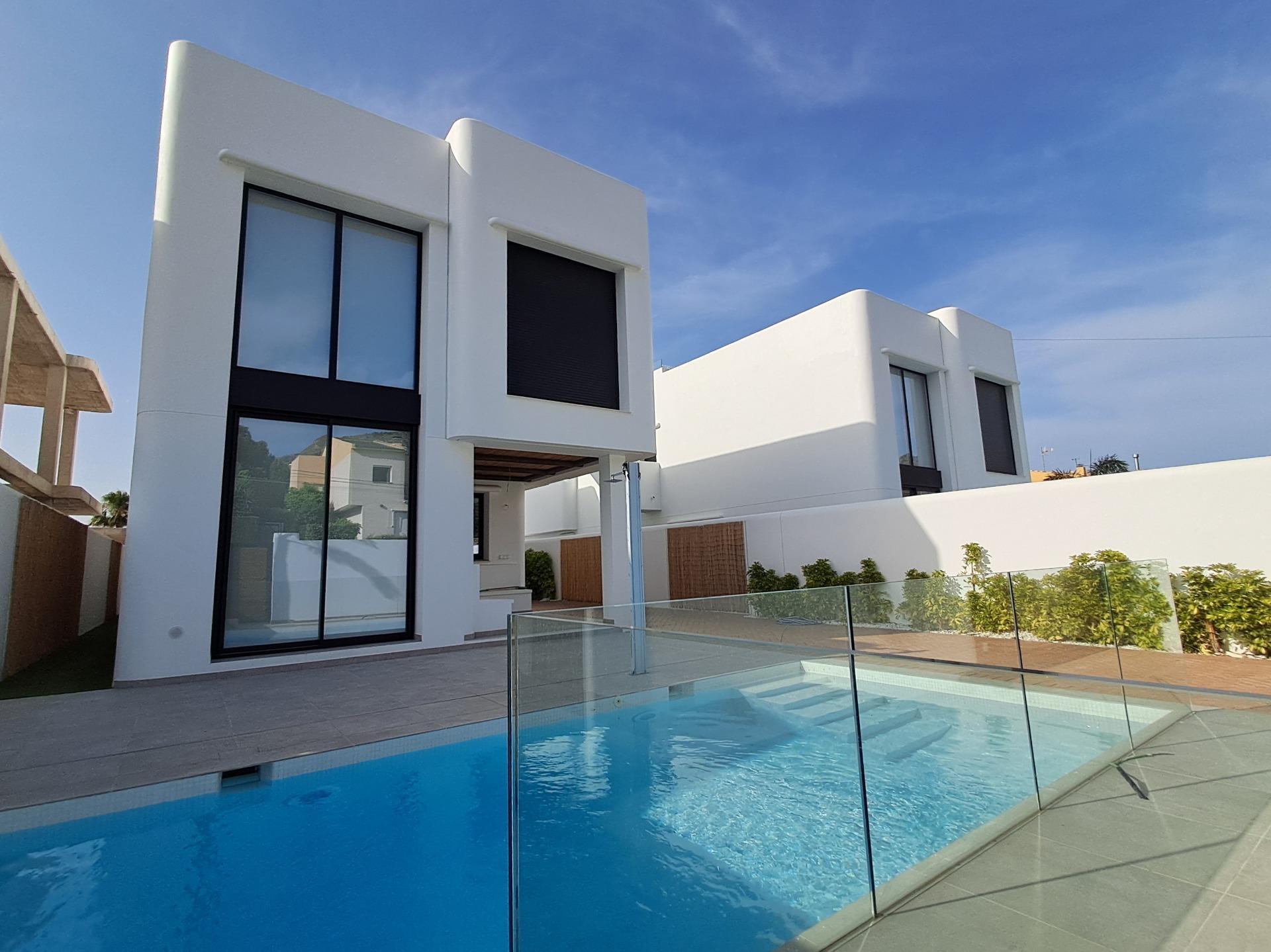 For sale of villa in Alfaz del Pi