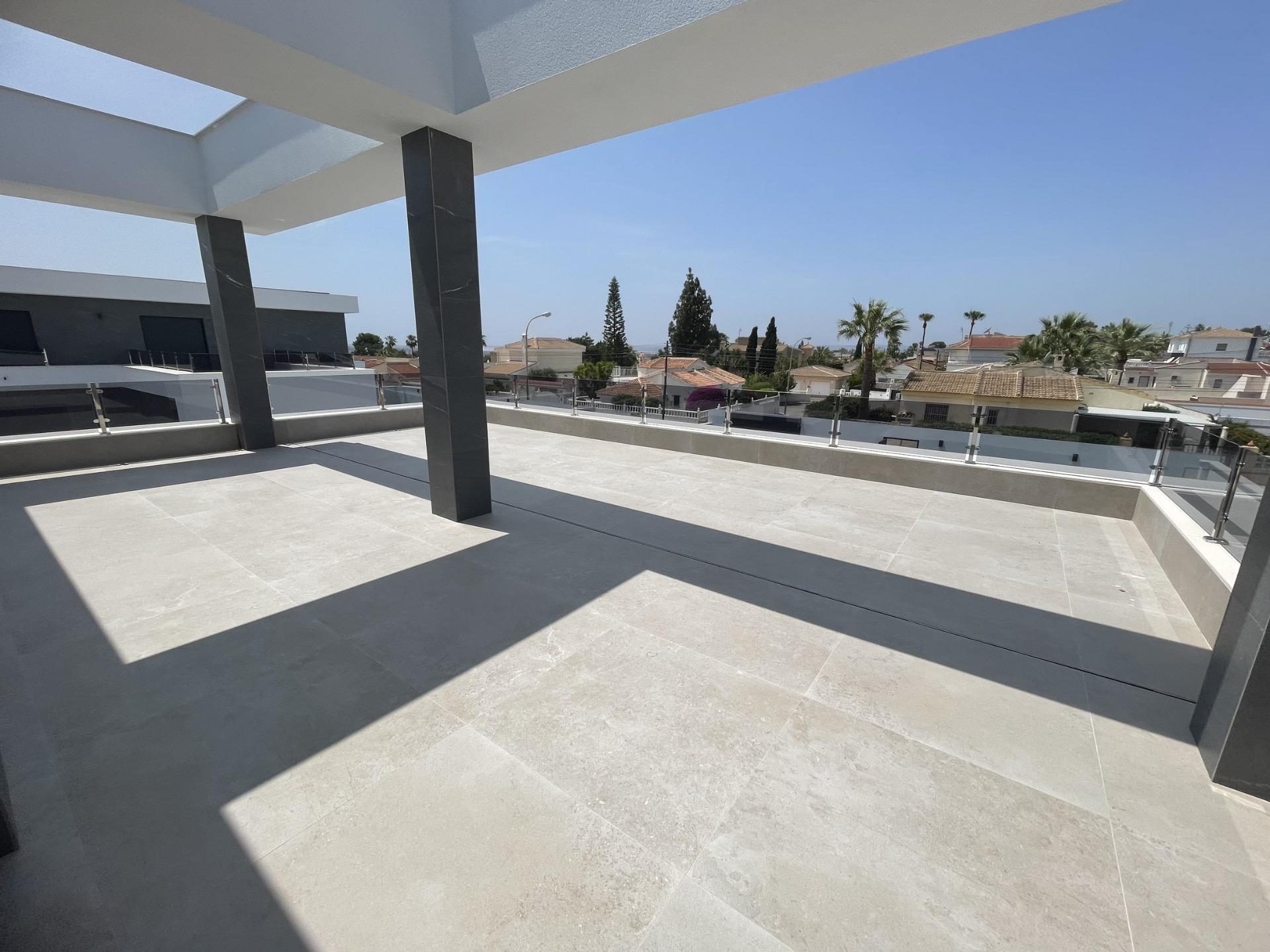 Venta de villa en Rojales